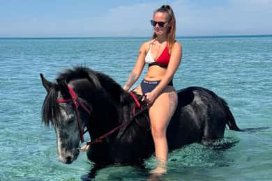 Hurghada: Desert and Beach Horse Riding Adventure