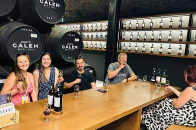 Porto to Gaia Experience: City Walk and Wine Cellars