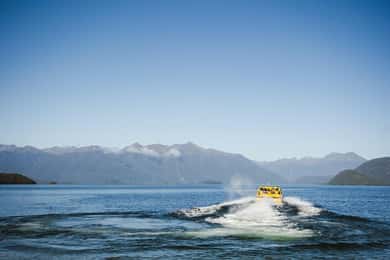 Te Anau: Jet Boat Ride & Kepler Track Guided Hike