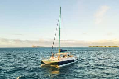 North of Mauritius: Sunset Catamaran Cruise, Drinks & Snacks