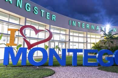 Kingston: Translado privado de ida para o aeroporto de Montego Bay