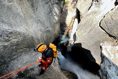 Banff: Beginner Canyoning Half-Day Tour