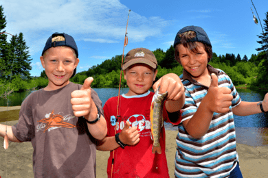 15 min. Tadoussac : Expérience de pêche à la truite