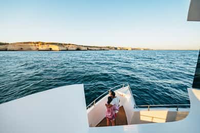 Vanuit Albufeira: Sunset Cruise en Strand BBQ met Open Bar
