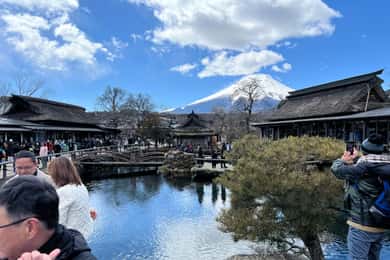 Desde Tokio, tour de día completo al monte Fuji y al lago Kawaguchi-ku.