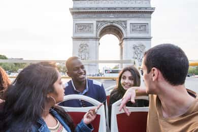 Париж: Билет на Триумфальную арку и экскурсия Big Bus Hop-on Hop-off Tour