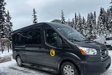Calgary: Navetta condivisa dall'aeroporto YYC a Banff