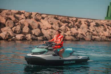Fuengirola: Guidad tur med JET SKI Seadoo GTX Pro 130 2024