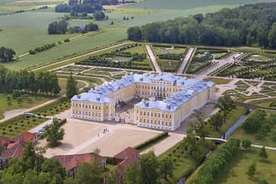 Private Tour ab Riga: Rundale, Bauska und Kreuzberg