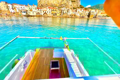 Cefalù: Boat Trip with Snorkeling, Fresh Fruit & Drinks