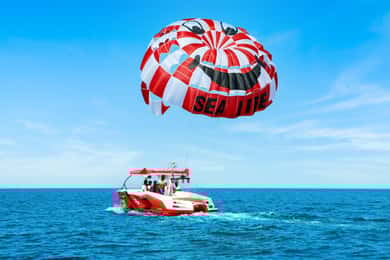 Dubai: Experiență de parașutism cu vedere la Palm View și JBR View Parasailing