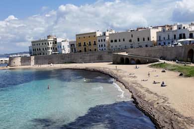 Lecce: tour in e-bike a Gallipoli con bagno e taxi di ritorno