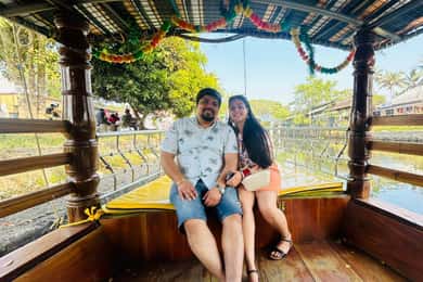 Alleppey Shikara Boat Ride with Sunset Cruise | Village Tour
