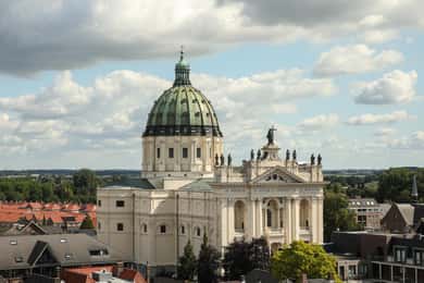 Oudenbosch: Visita a la Basílica de Santa Águeda y Santa Bárbara