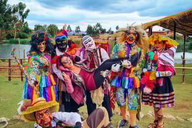 BUS 180 CUSCO