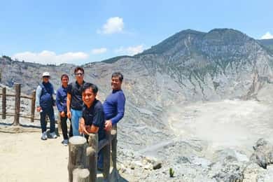 Bandung Tour : Volcano, Coffee Fields, Hot Springs Water