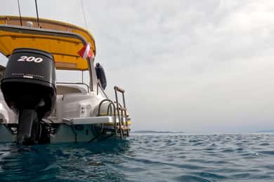 Heraklion: Safari de barco com visita guiada de snorkeling.