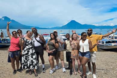 DESDE PANAJACHEL VISITANDO PUEBLOS DE ATITLÁN EN LANCHA