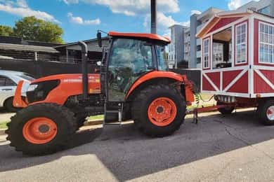 Nashville: Guided Hayride Tractor Ride and Sightseeing Tour