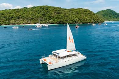 Phuket: Racha and Coral Island Catamaran Day Trip DJ Party