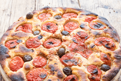 Milan: focaccia and tiramisu cooking class with apericena