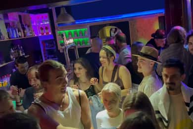 Rastreio de bares em Lisboa: Bebidas ilimitadas, shots e entrada no clube V.I.P.