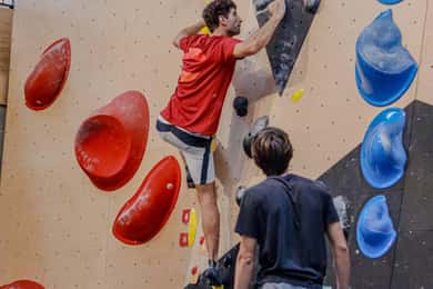 Porto: City Adventure Bike Tour & Indoor Climbing Experience