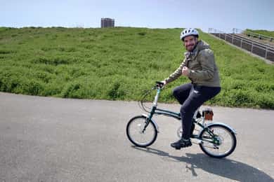 Tokyo: Super Local Private E-bike Cycling Tour from Asakusa