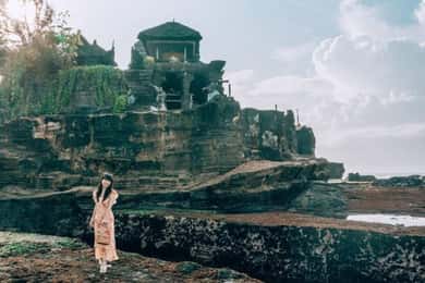 Bali : Tanah Lot Temple Tour with Sunset Dinner