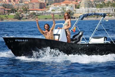Tenerife: Lej en båd uden kørekort, kør selv