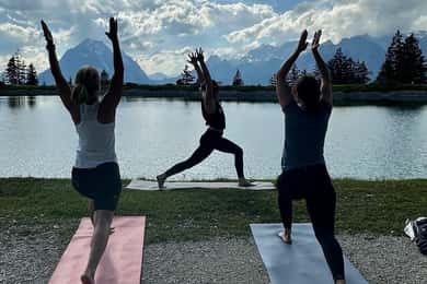 Ehrwald: Time to Relax-Yoga meets Mountain Tour