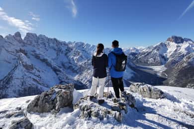 Dolomitterne i Cortina: Vintervandring og kælkeoplevelse