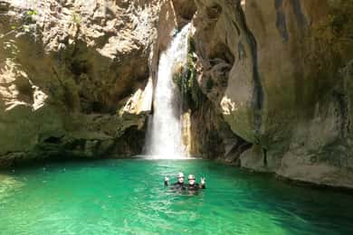 Гранада: каньонинг на Рио Верде (Río Verde Canyoning Tour) с фотографиями и видео.