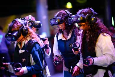 VR Game Park Free-Roaming Experience