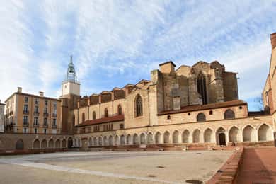 Perpignan: Express Walk with a Local in 60 minutes