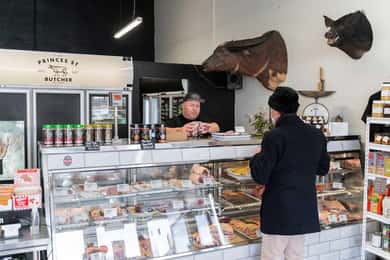 Dunedin: 3 Hour Artisan Food Walking Tour