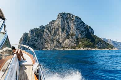 Da Napoli: Escursione in barca a Capri con bevande