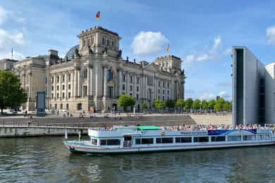 Berlin: 3.5-Hour Sightseeing Cruise on the Spree River