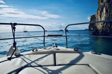 Malta: Private Boat Cruise with Caves, Beaches & Swim Stops