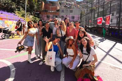 Medellín: Prehliadka miestnej histórie Comuna 13 s graffiti a občerstvením