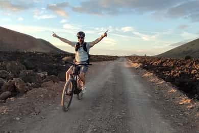 Lanzarote: Guided ebike tours around the volcanoes