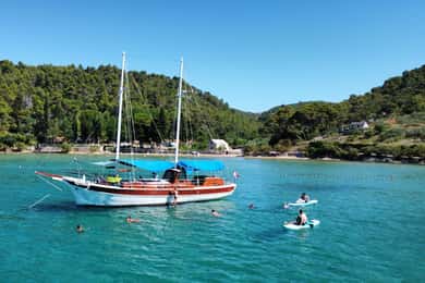Krilo Jesenice/Omiš/Podstrana : excursions quotidiennes en bateau