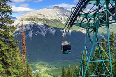 Banff: Gondola Hot Spring, Johnston Canyon & Lake Minnewanka