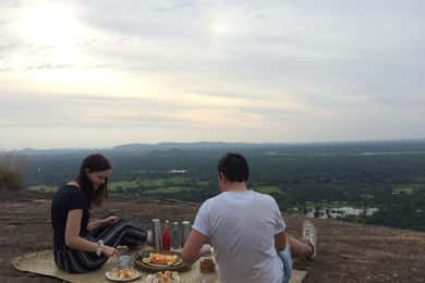 Pidurangala Rock: Sunrise/Sunset Picnic Hike