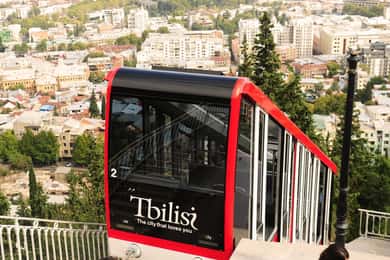 Tbilisi: Mtatsminda Park with Funicular and Cable Car Ride