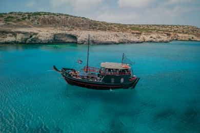 Protaras: Blå lagunen och sköldpaddornas piratkryssning