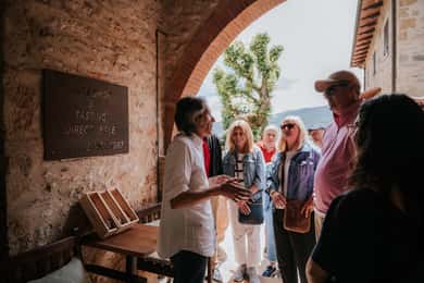 From Florence: Ultimate Tuscany Day Trip with Wine & Lunch