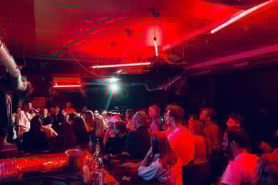 "Comedykills" - o microfone aberto em Glockenbachviertel