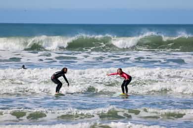 Pismo Beach: Privater Gruppen-Surfkurs - Ausrüstung inklusive!