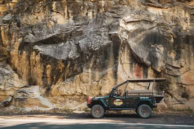 From Sedona: 1.5-Hour Oak Creek Canyon Jeep Pavement Tour